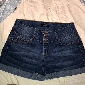 Blue jean shorts from Forever21. Really cute!